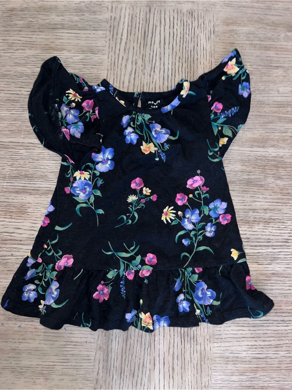 Old Navy Baby Girl Black Floral Flutter Sleeve Peplum dress/Top 18-24M
